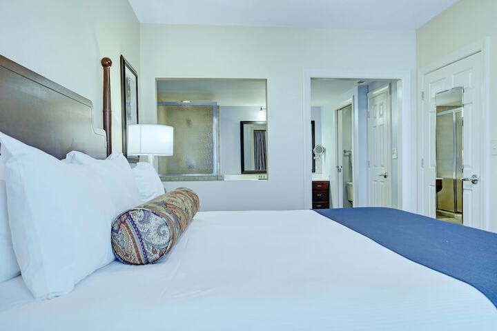 Room 8 of 50