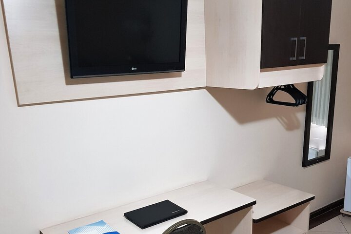Room 20 of 53