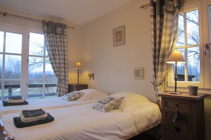 Room 14 of 39