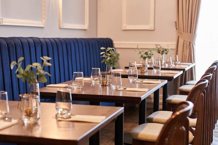 Dining 36 of 63