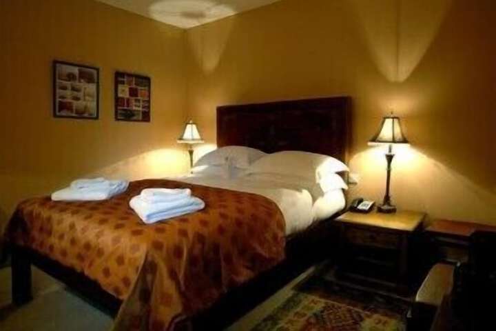 Room 15 of 98