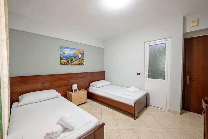 Room 8 of 59