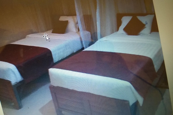 Room 6 of 7