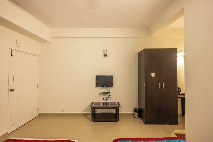Room 21 of 33
