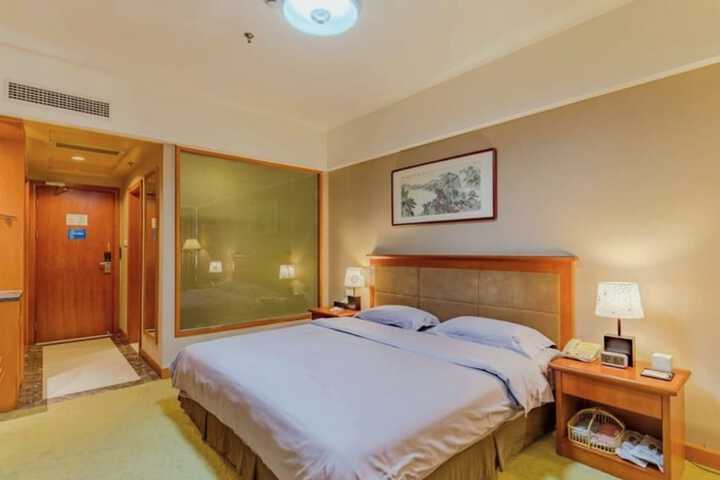 Room 16 of 58