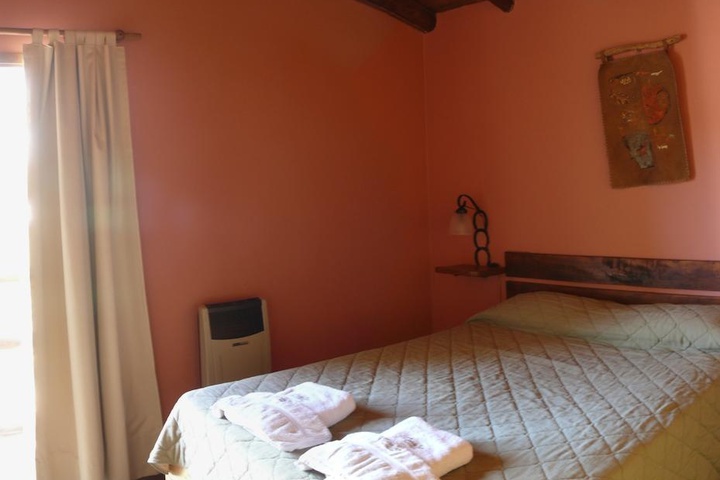 Room 2 of 10
