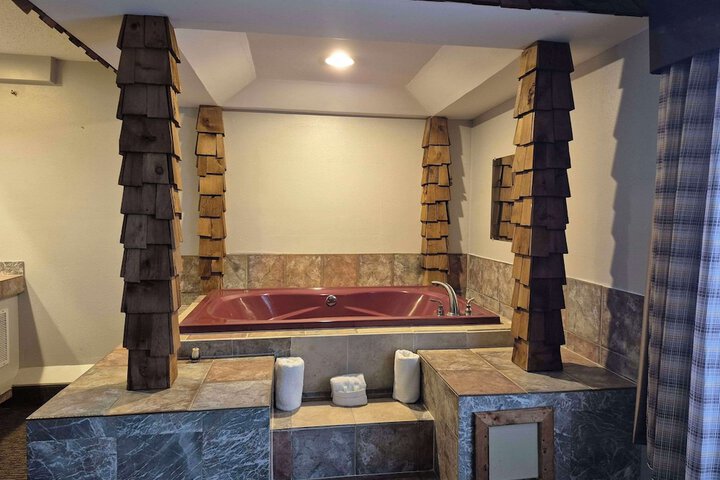 2 Queen Beds Accessible (6 of 25)