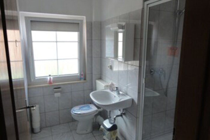 Room 2 of 25