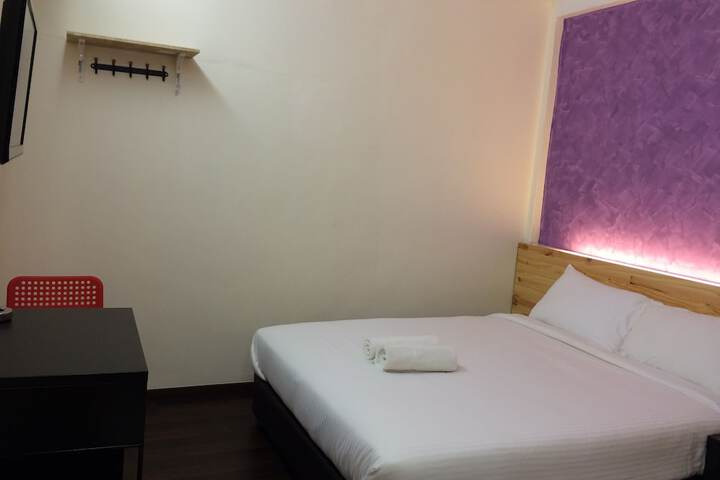 Room 16 of 31