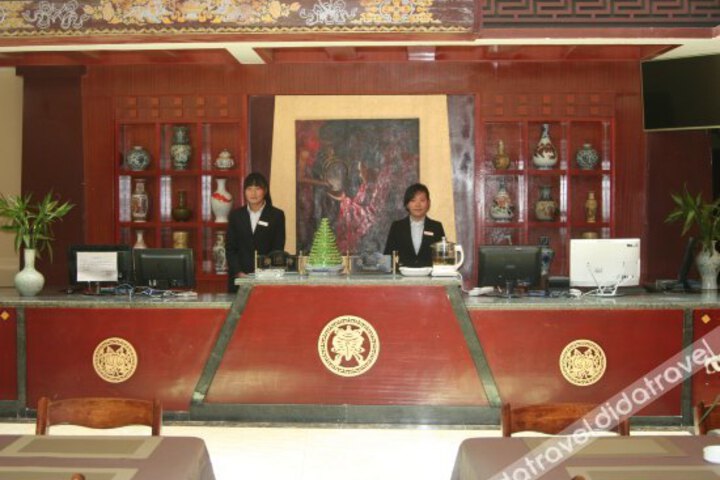 Ripple Hotel (Lhasa Jokhang Temple Square)