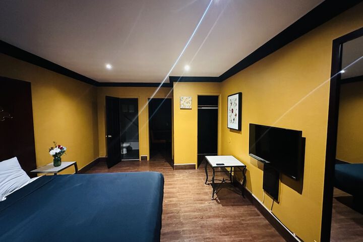 Room 15 of 59