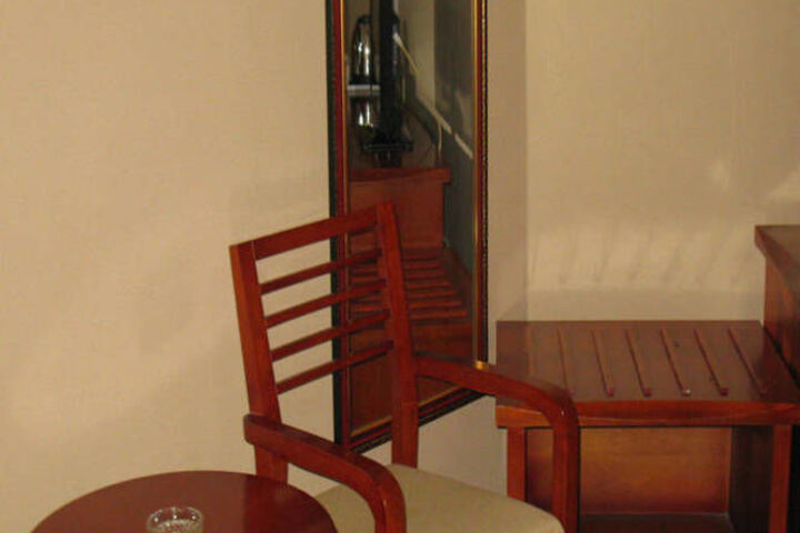 Room 25 of 41