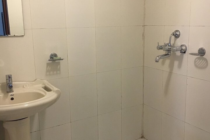 Room 37 of 54