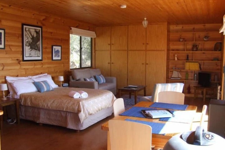 Room 9 of 35