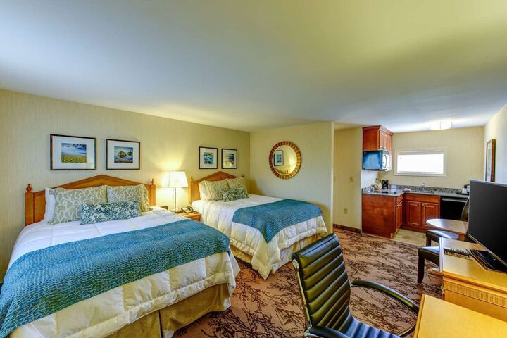 2 Queen Beds Efficiency Upgrade (12 of 17)