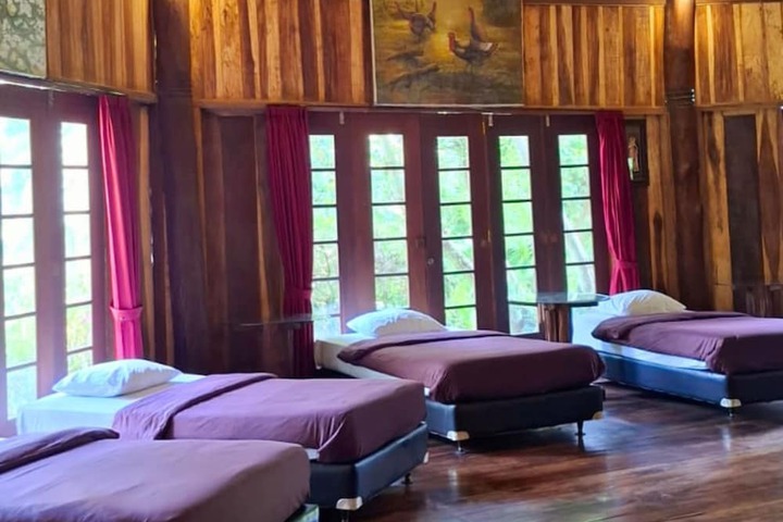 Room 10 of 69