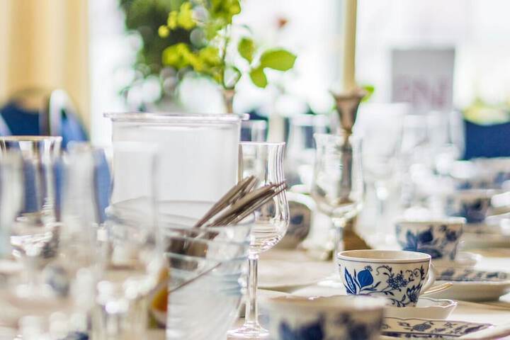 Breakfast/Coffee Service 3 of 9