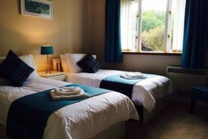 Room 8 of 15