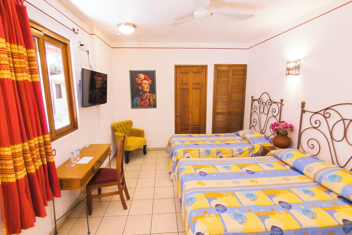 Room 9 of 31