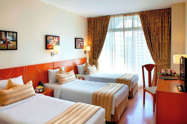 Room 14 of 38
