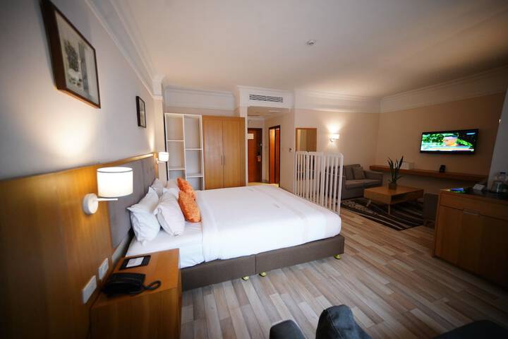 Room 22 of 163