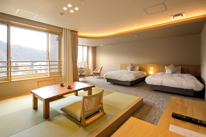 Room 3 of 48