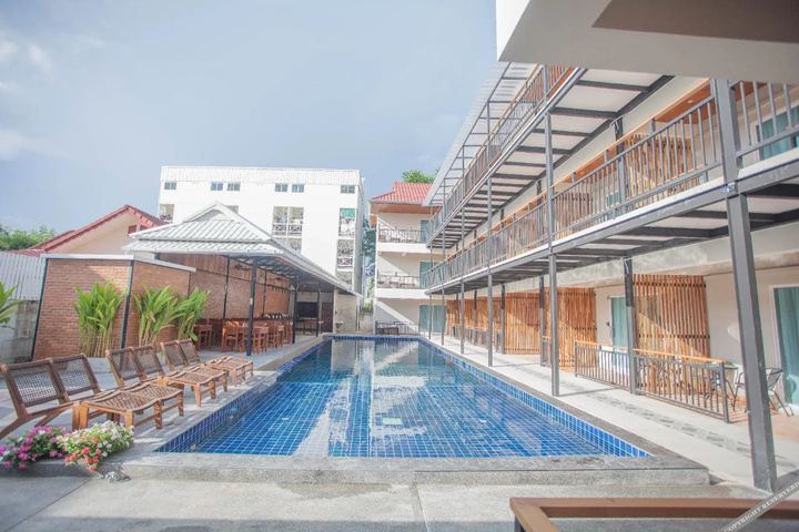 Celosia House