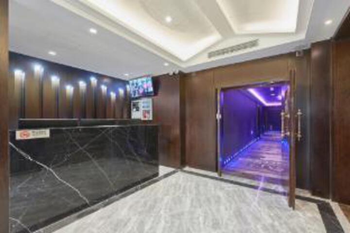 Micro Love Cinema Theme Hotel (Beijing Liujiayao Subway Station Branch)