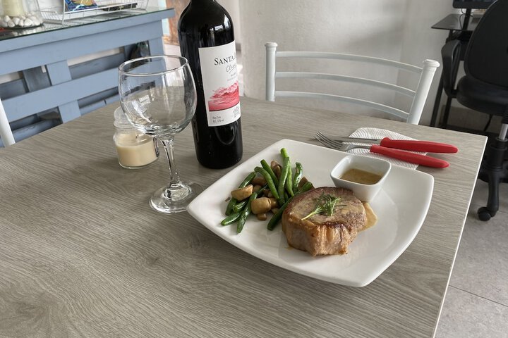 Dining 42 of 75