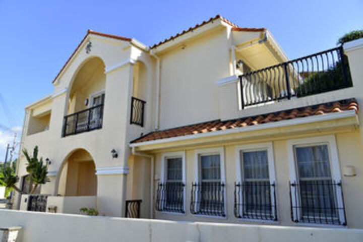 Maeda Biru House