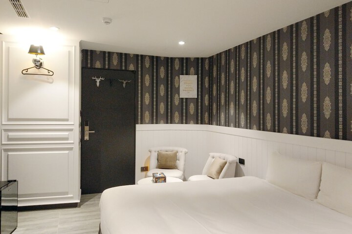 Room 67 of 119