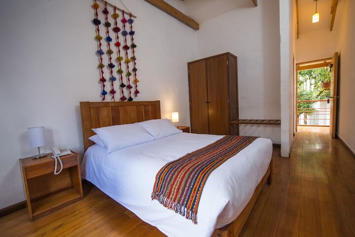 Room 3 of 72