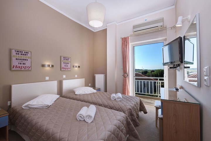 Room 5 of 38