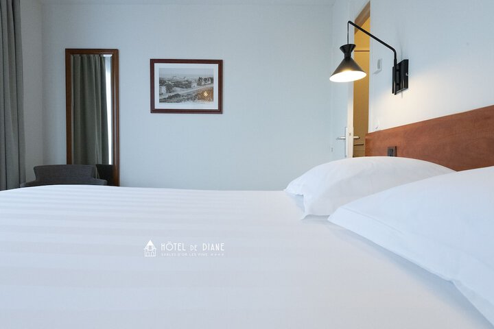 Room 13 of 85