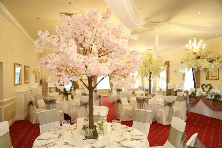 Ballroom/Hall 25 of 56