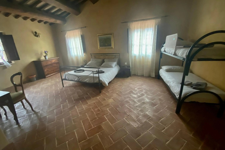 Room 2 of 21