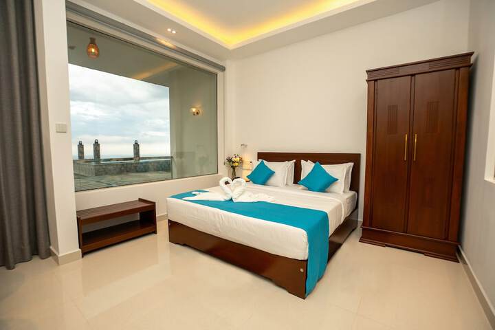 Room 5 of 86