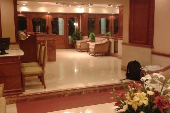 Entrance & Lobby