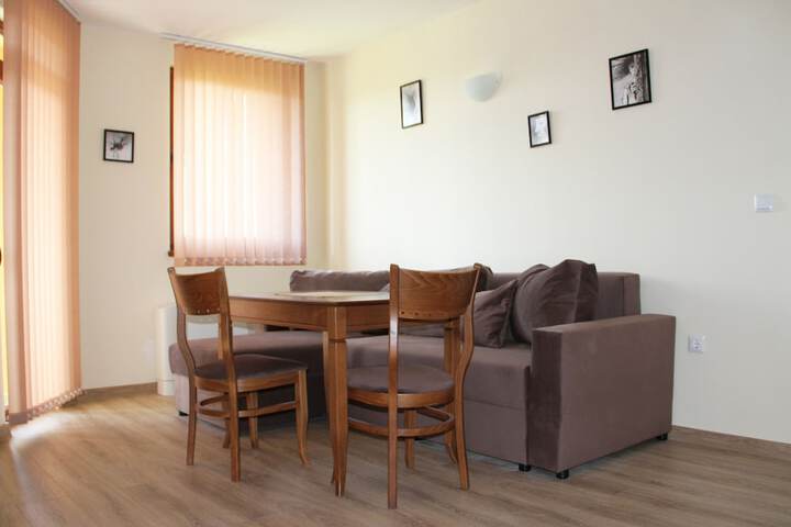 Room 16 of 18