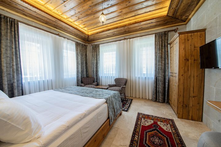Room 52 of 86