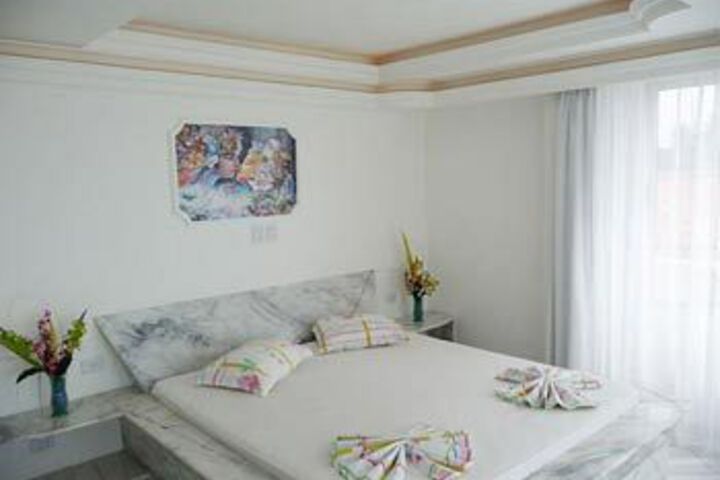 Room 21 of 40
