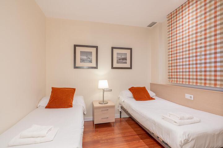 Room 5 of 32