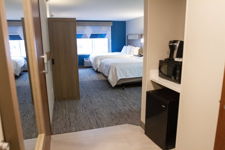 Room 9 of 56