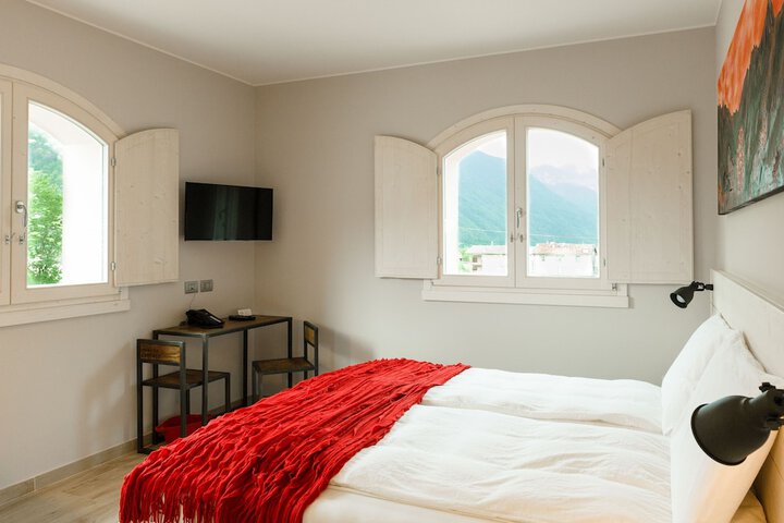 Room 5 of 67