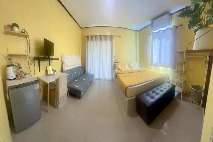 Room 13 of 100