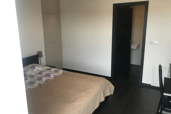 Room 3 of 11