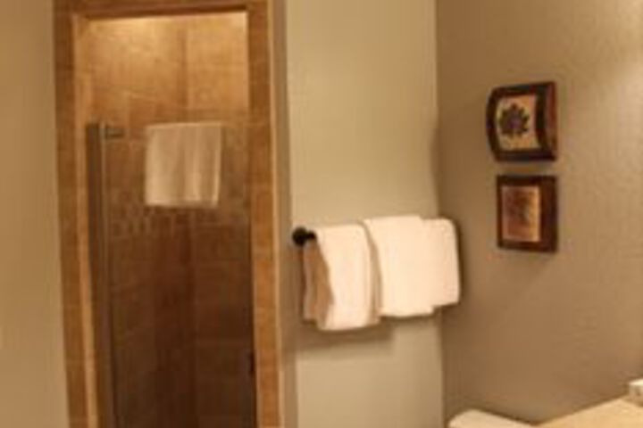 Room 5 of 65