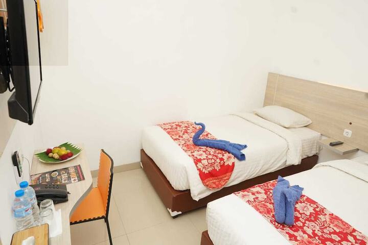 Room 10 of 15