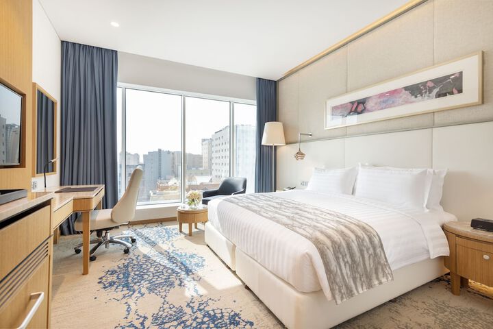 Room 10 of 46