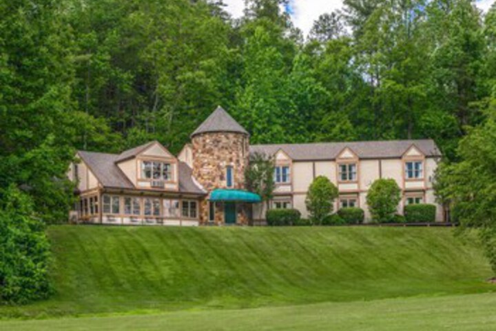 Photo of Castle on the Green by Jackson Mountain Homes